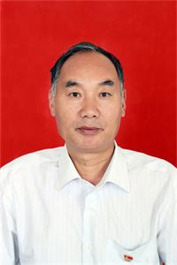 梁臣